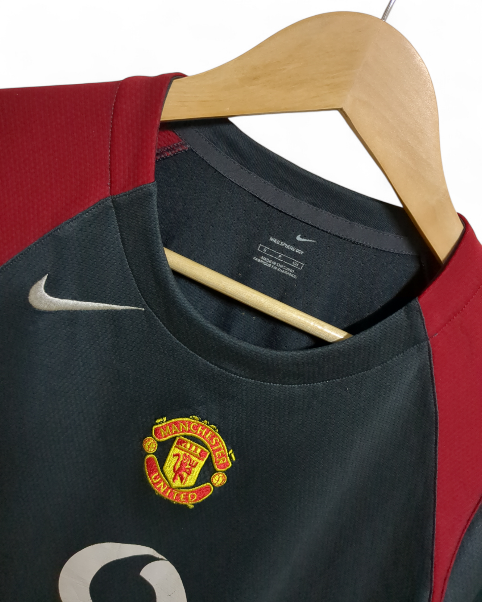 2005-06 Nike Manchester United Training Shirt - (S)