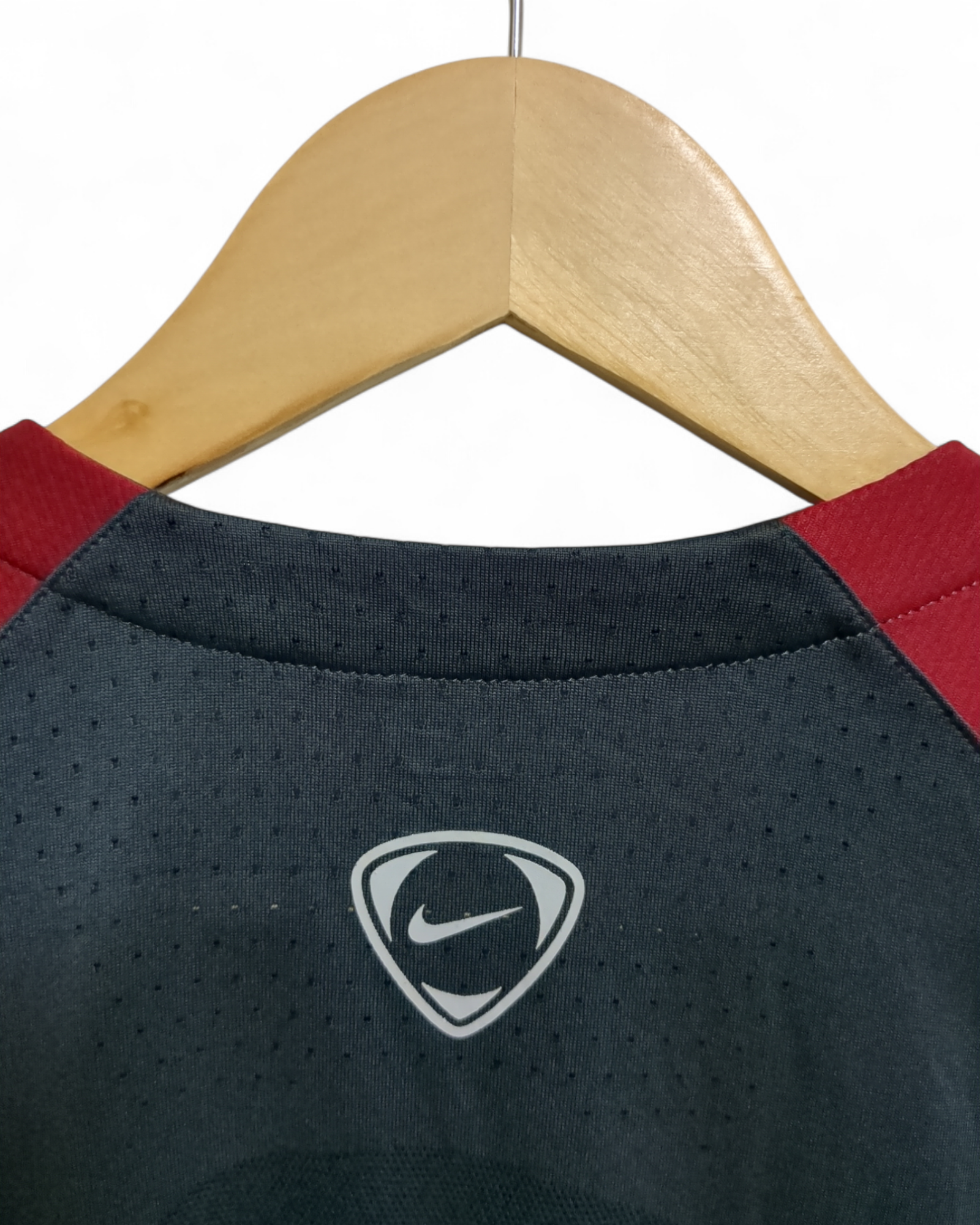 2005-06 Nike Manchester United Training Shirt - (S)