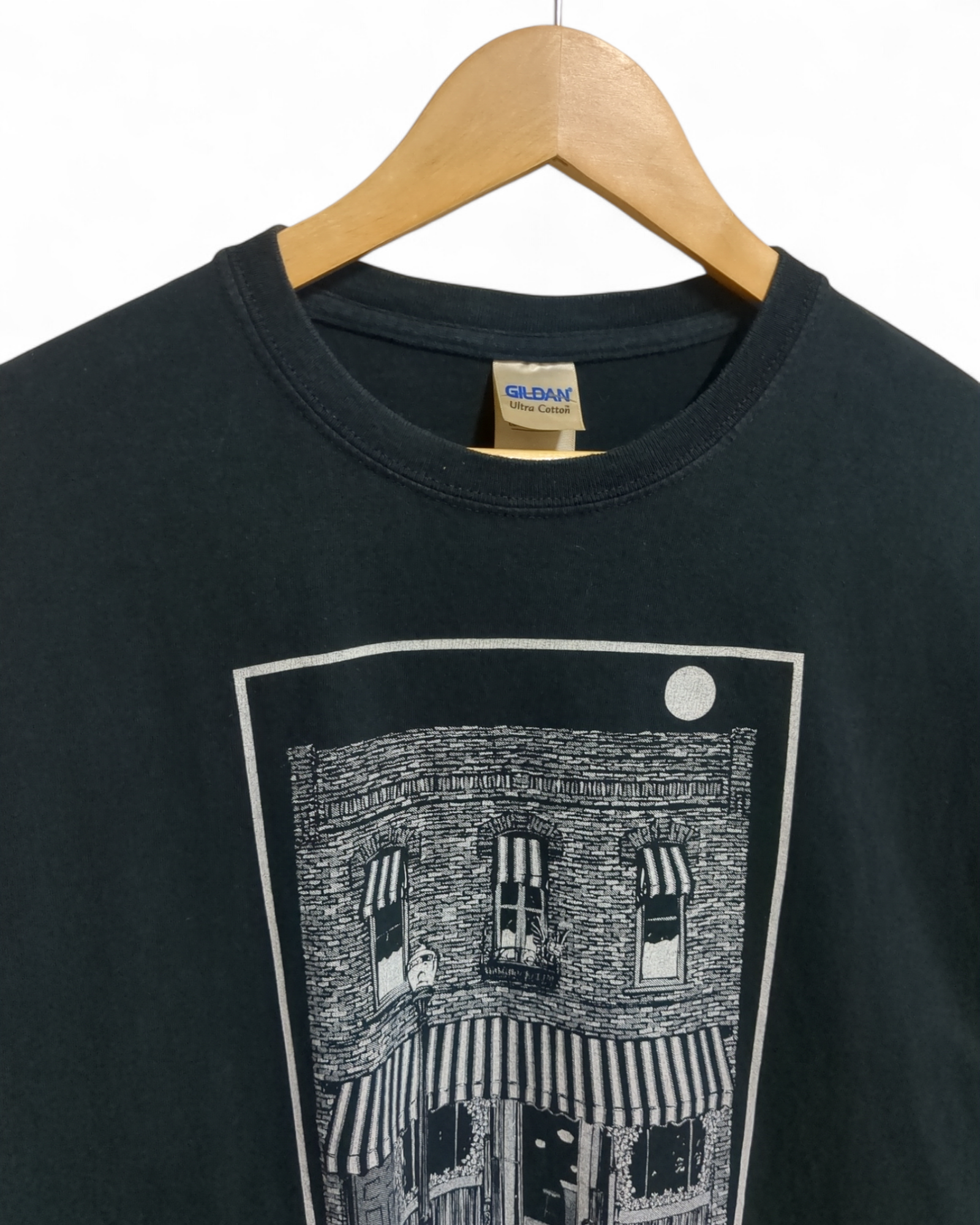 Gildan At The Joynt Tee - (M)