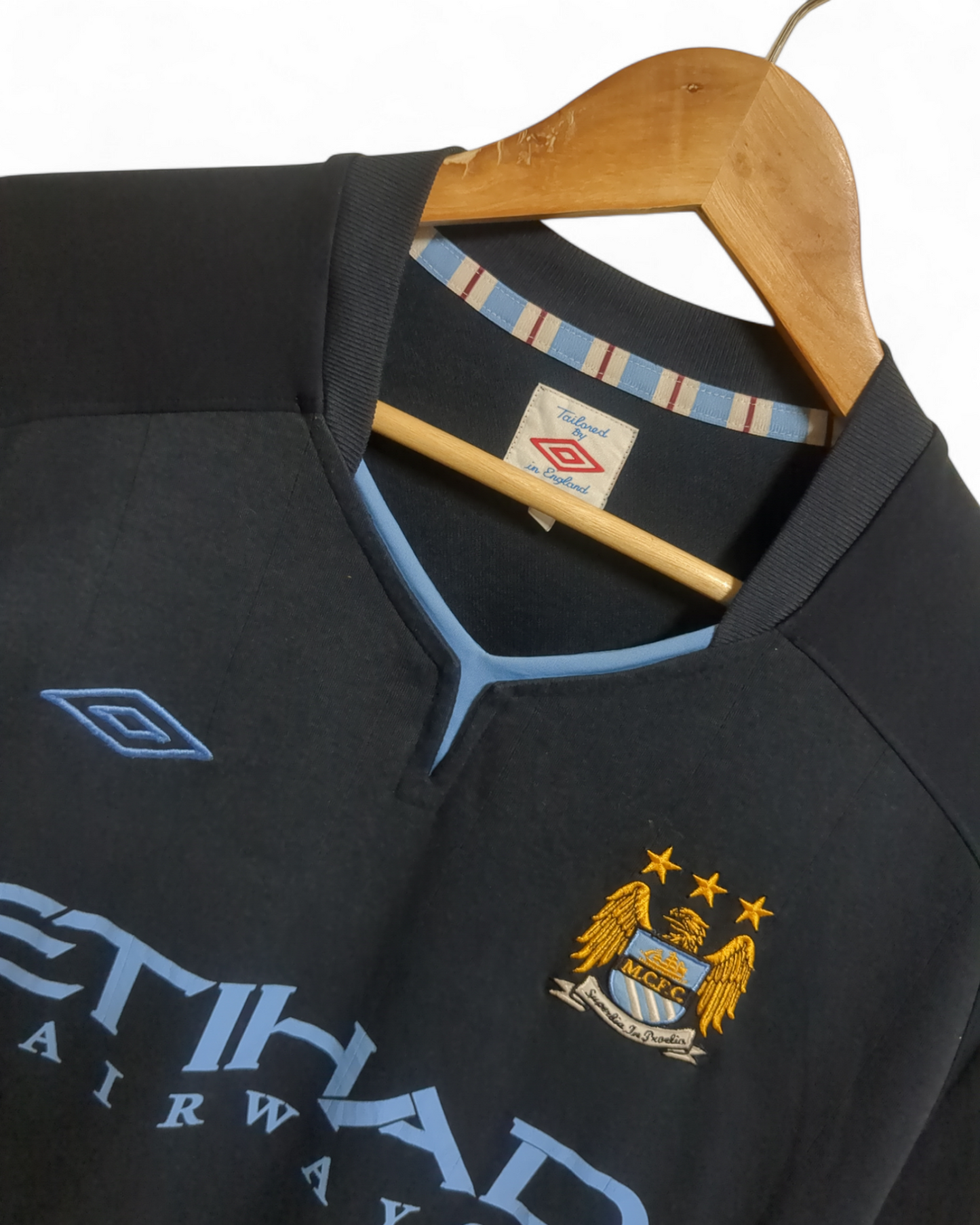2010-11 Umbro Manchester City Away Shirt - (L)