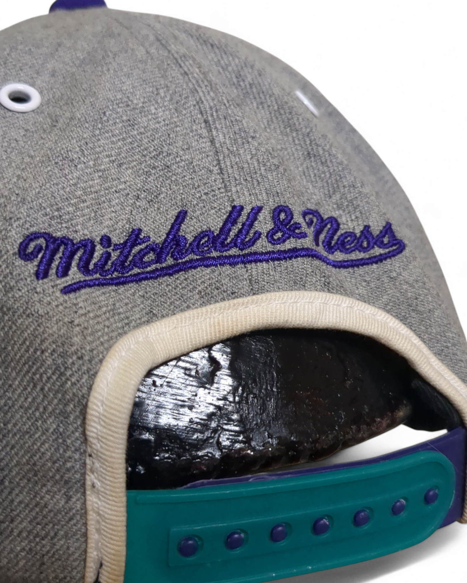 Mitchell & Ness Hornets Snapback Hat