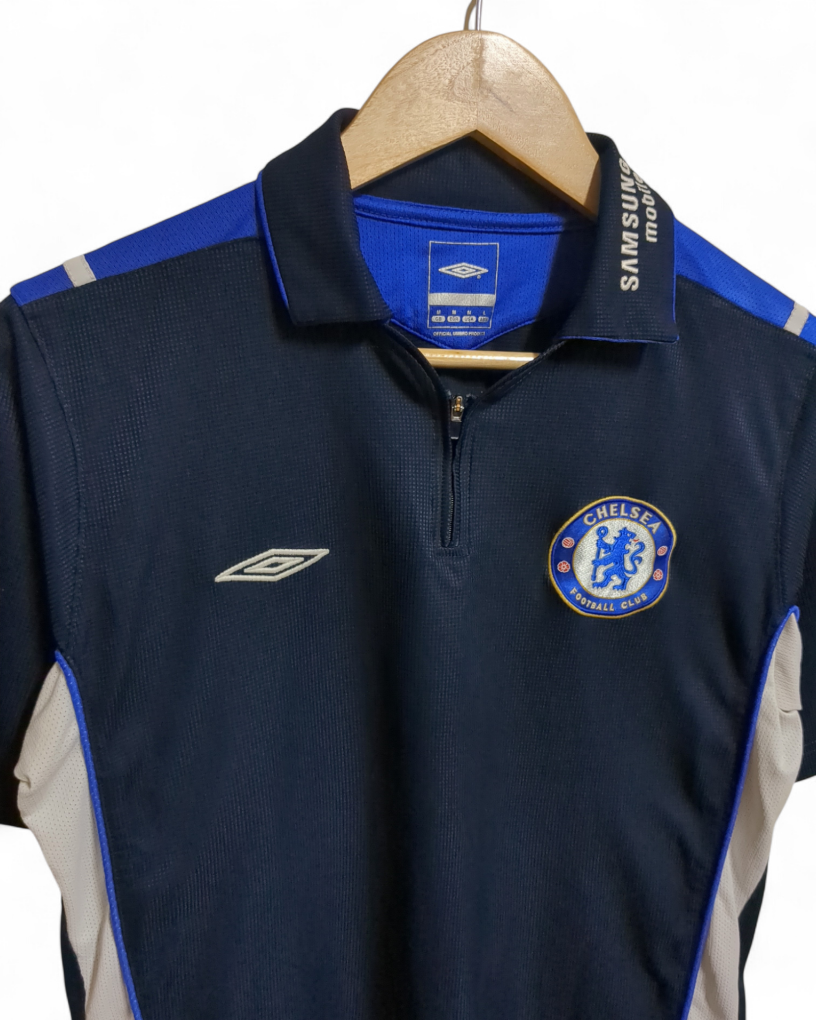 2005-06 Umbro Chelsea 1/4 Zip Polo Shirt - (M)