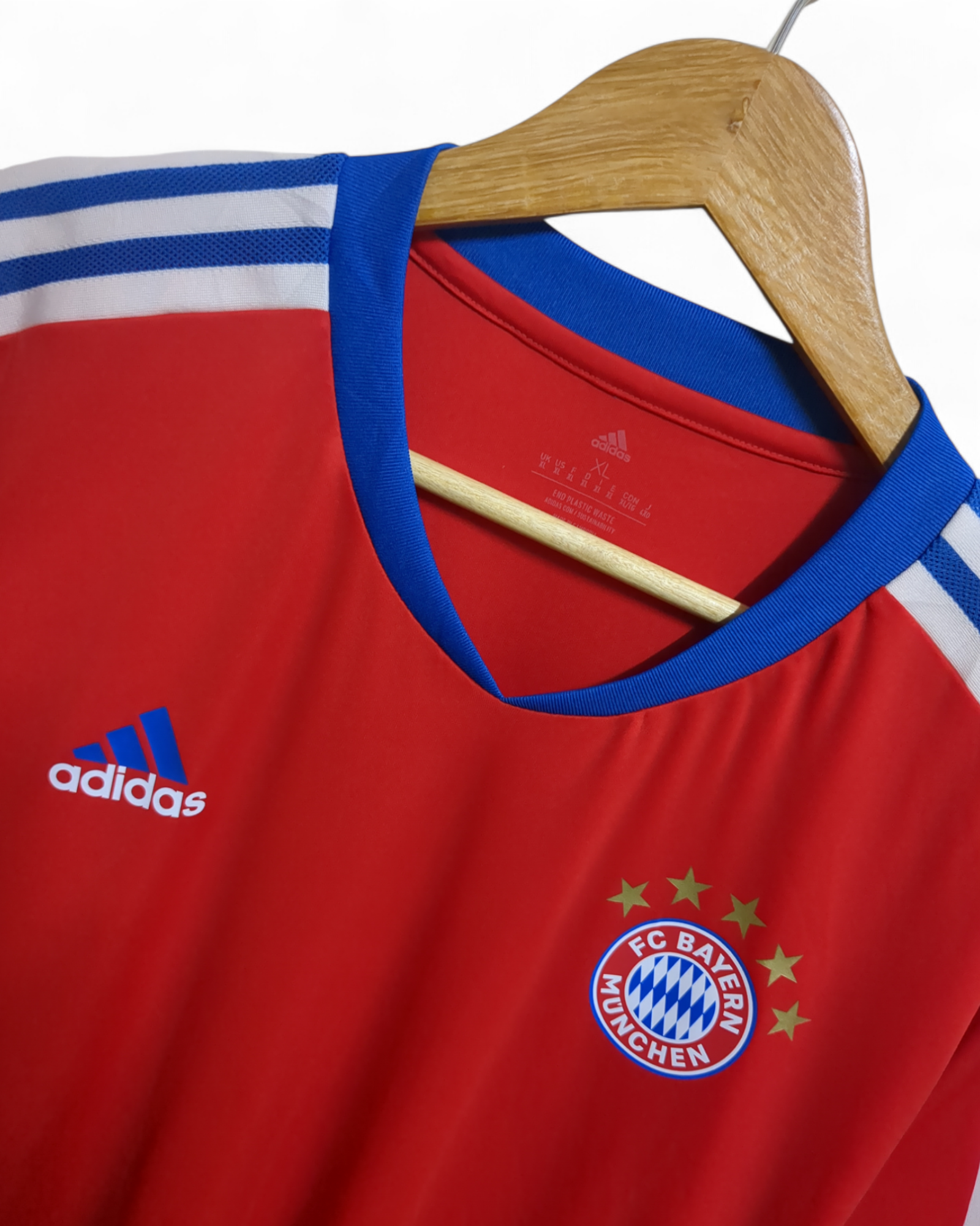 2022-23 Adidas Bayern Munich Training Shirt - (XL)