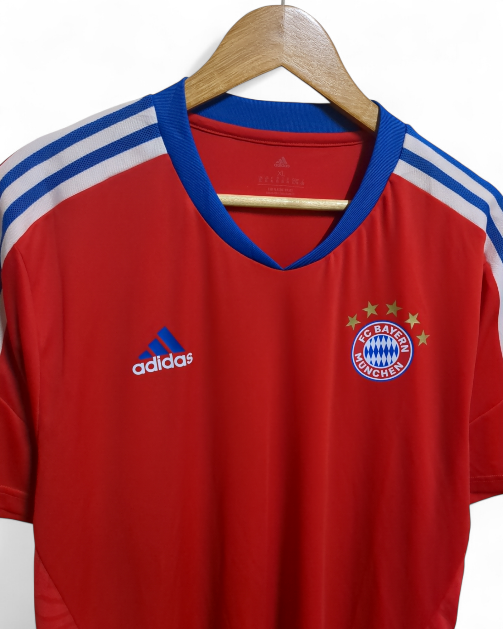 2022-23 Adidas Bayern Munich Training Shirt - (XL)