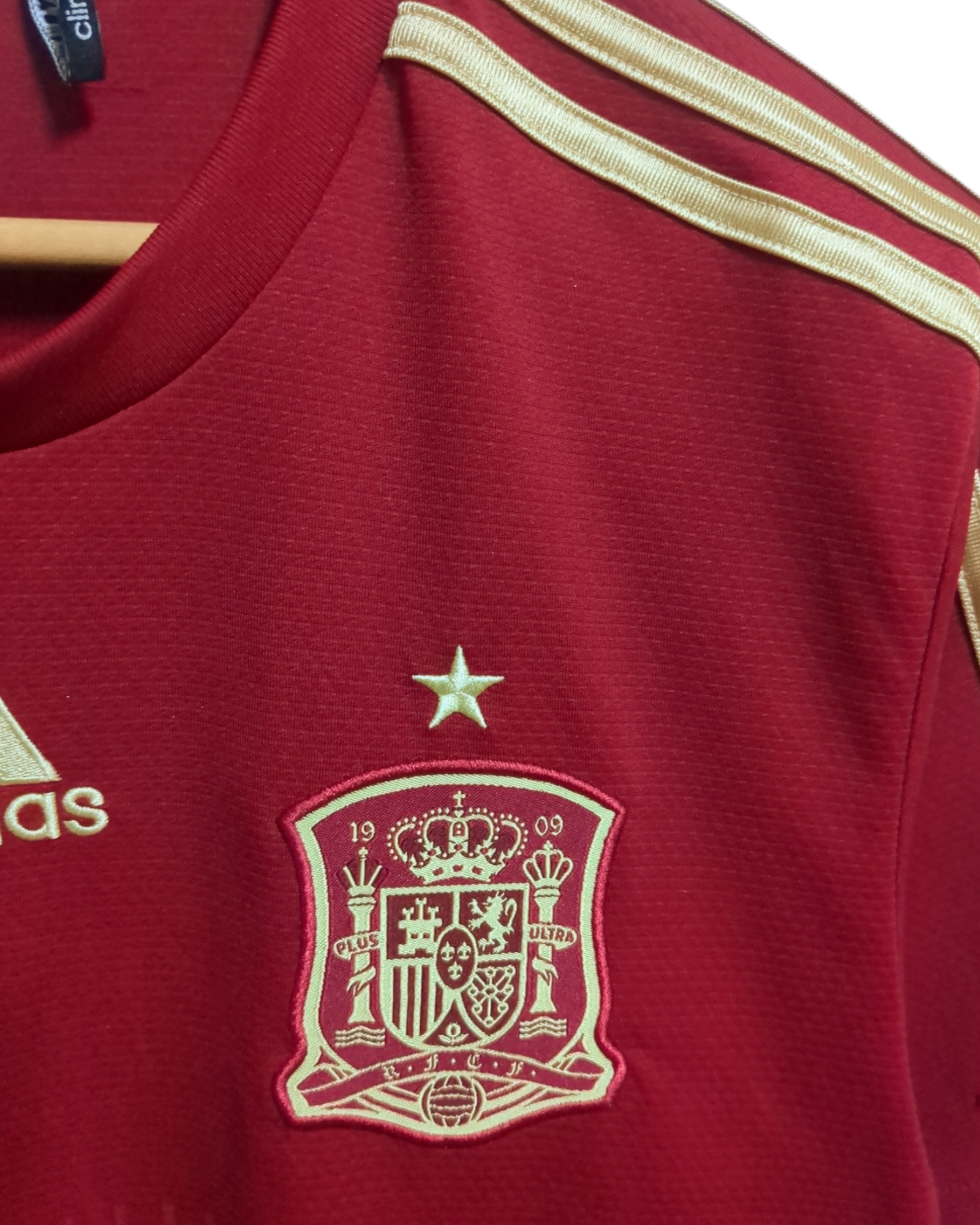 2013-15 Adidas Spain Campeones Training Shirt - (M)