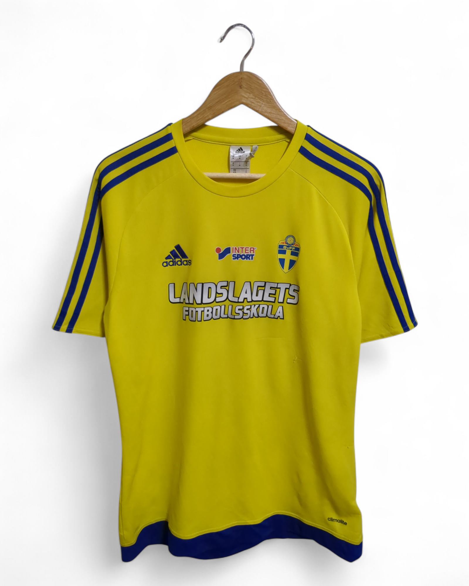 2017-18 Adidas Sweden Training Shirt - (M)
