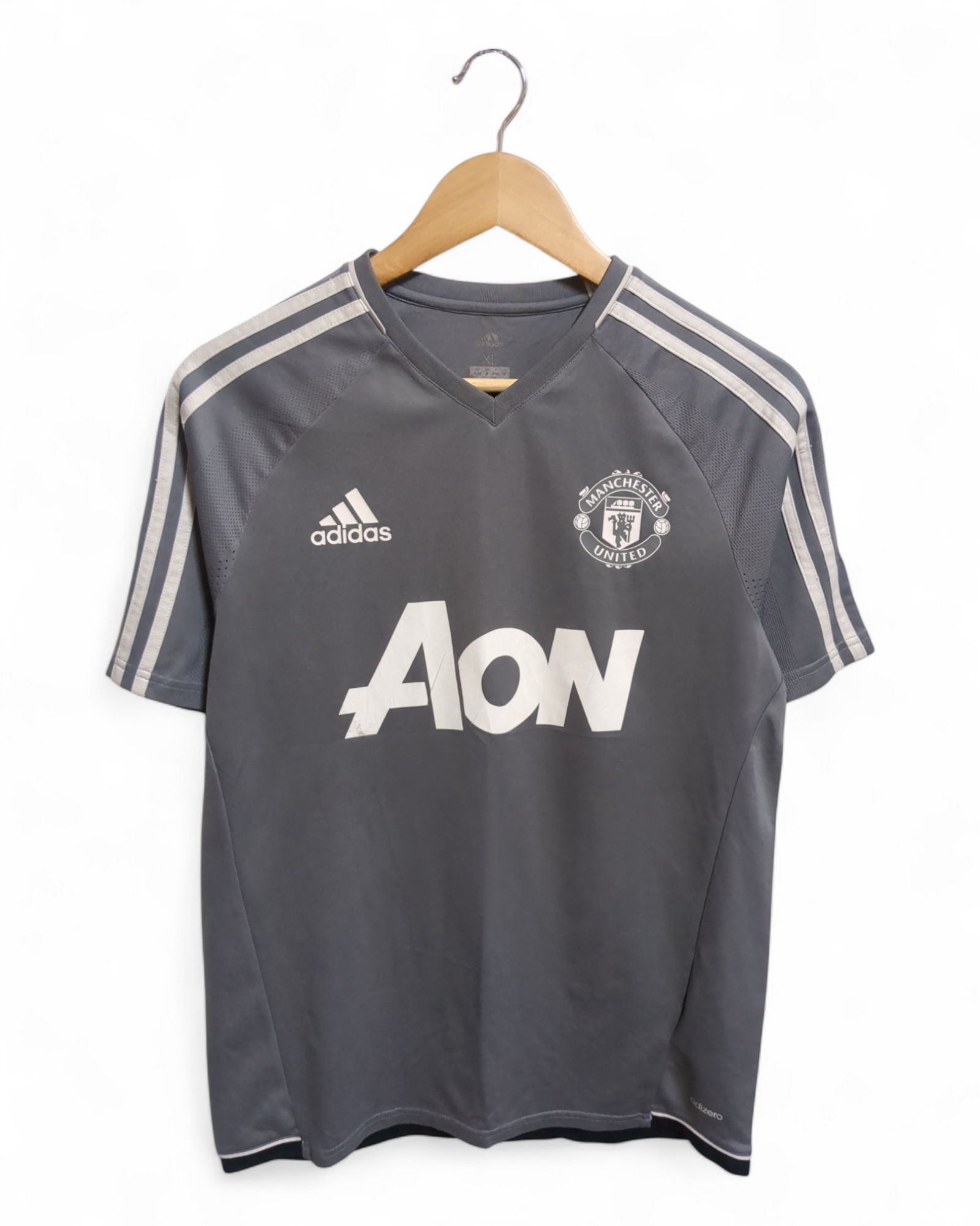 2017-18 Adidas Manchester United Training Shirt - (S)