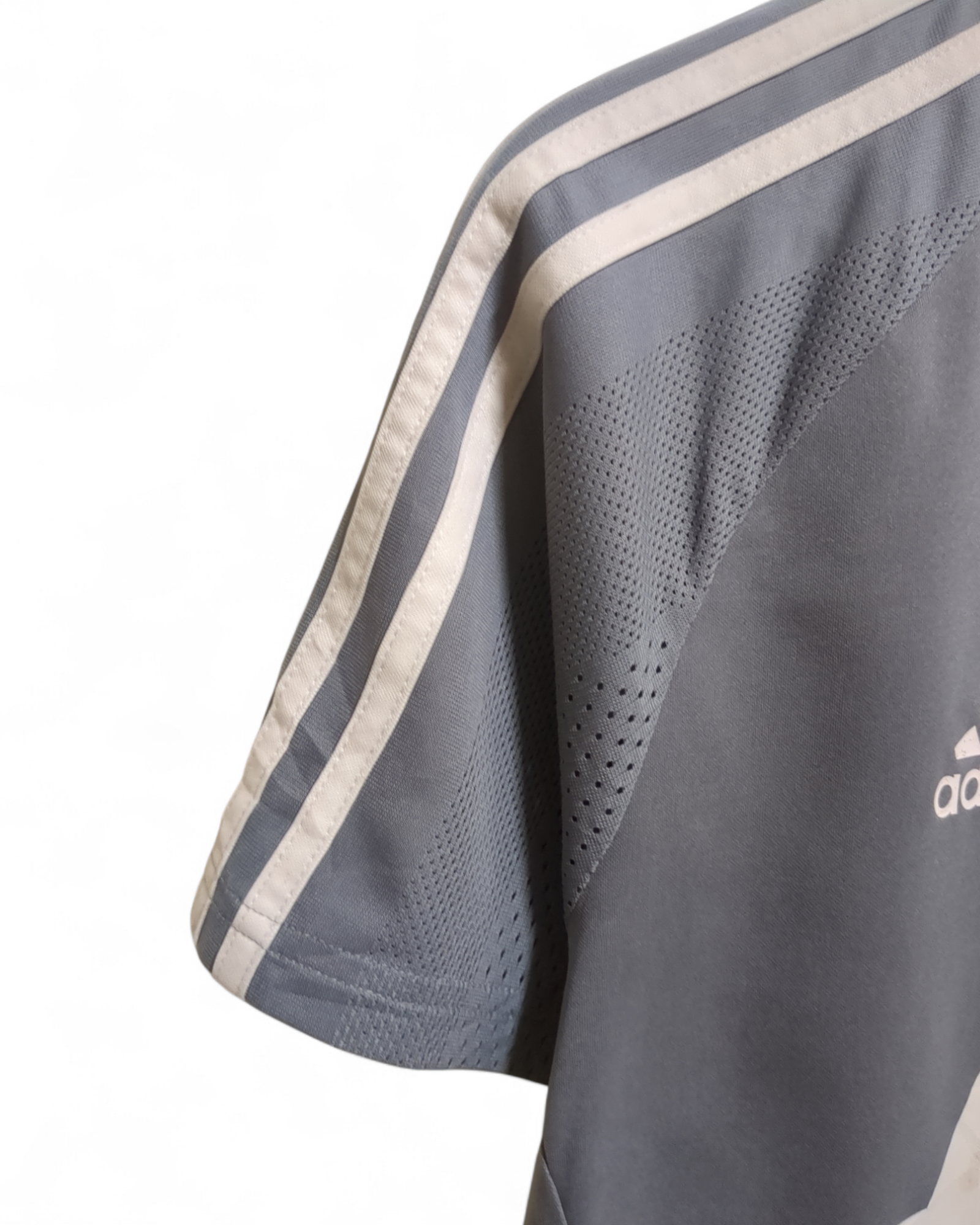2017-18 Adidas Manchester United Training Shirt - (S)