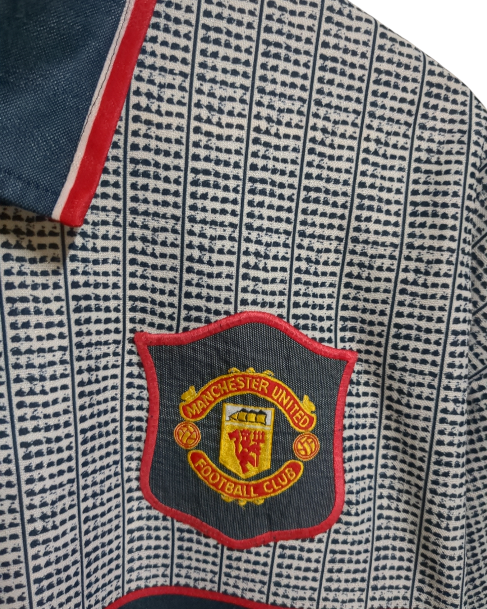 1995-96 Umbro Manchester United Away Shirt - (L)