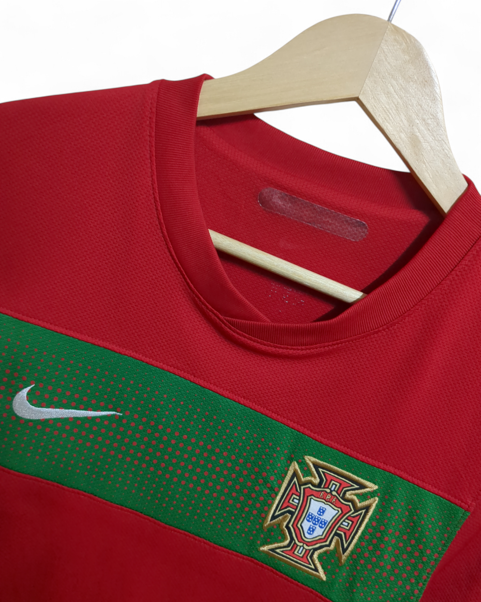 2010-11 Nike Portugal Home Shirt - (S)