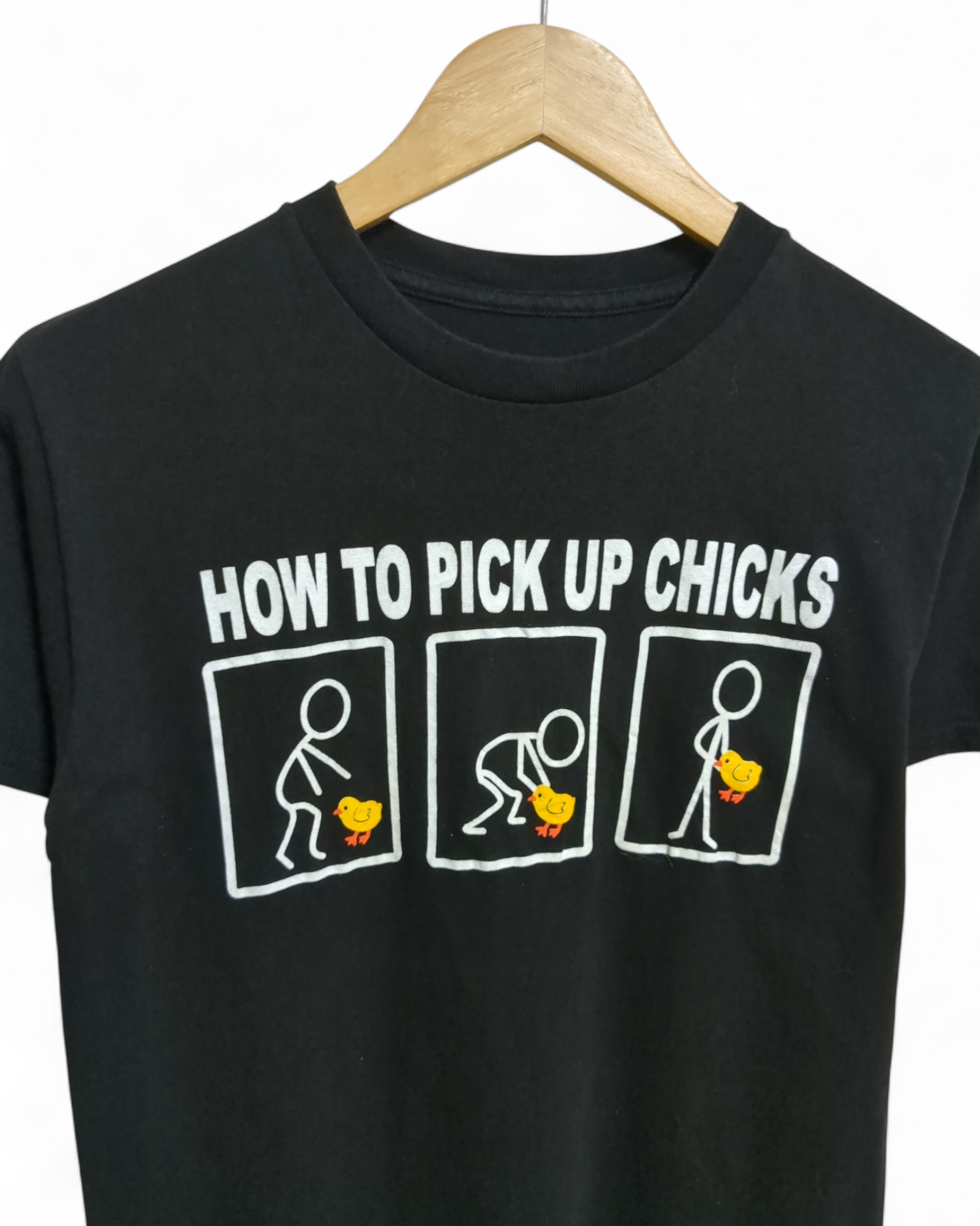 How To Pick Up Chicks Graphic Tee - (S)