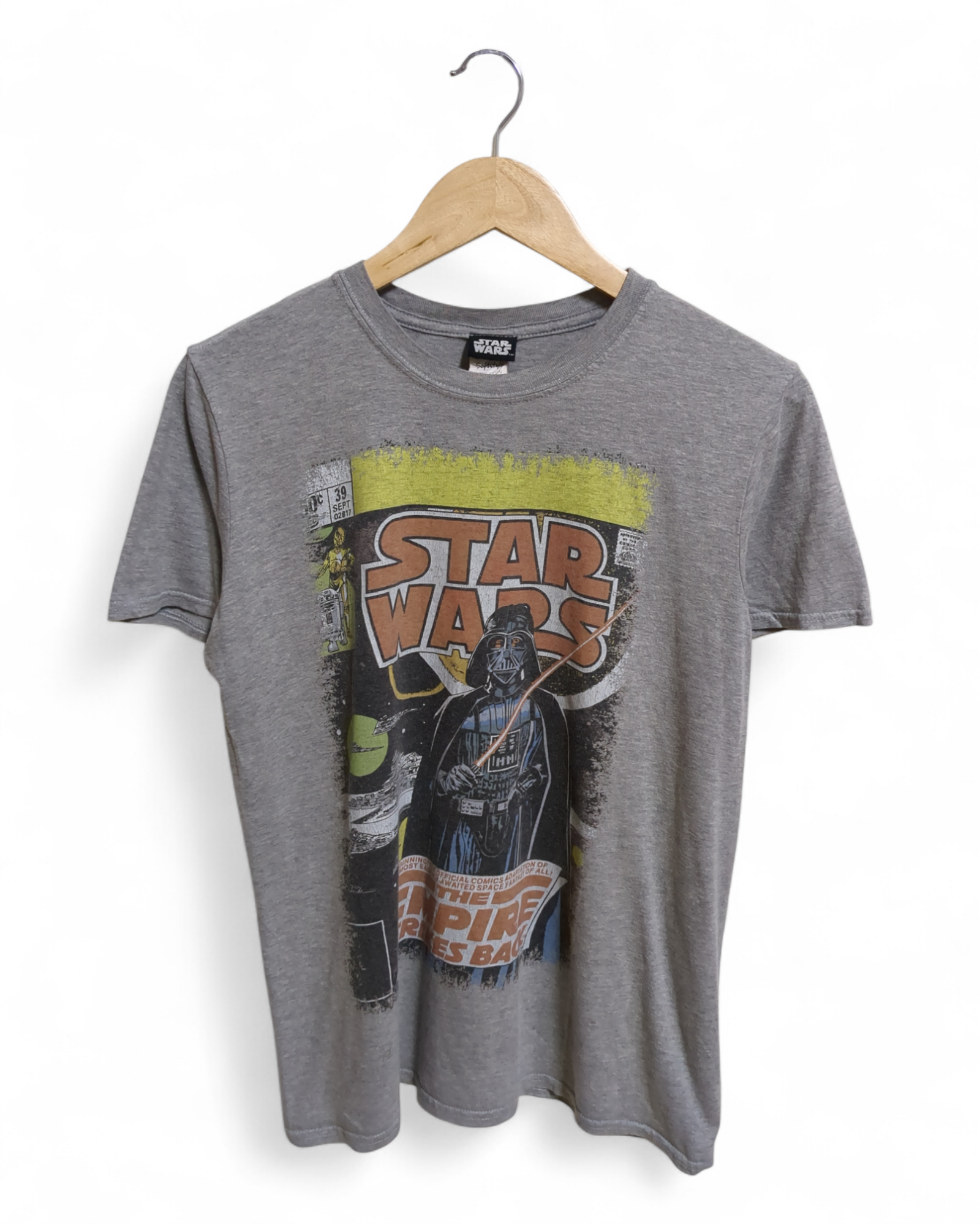 Gildan Star Wars The Empire Strikes Back Tee - (S)