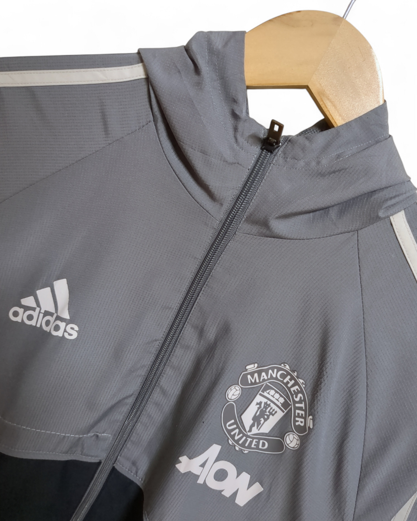 2017-18 Adidas Manchester United Presentation Jacket - (L)