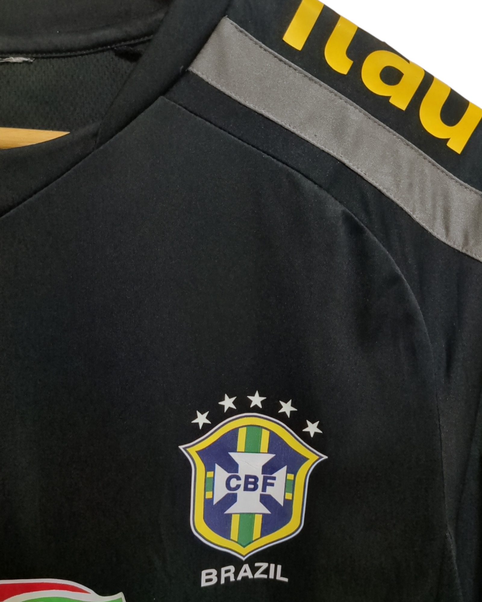 2011 Nike Brazil Pre-Match Shirt - (M)