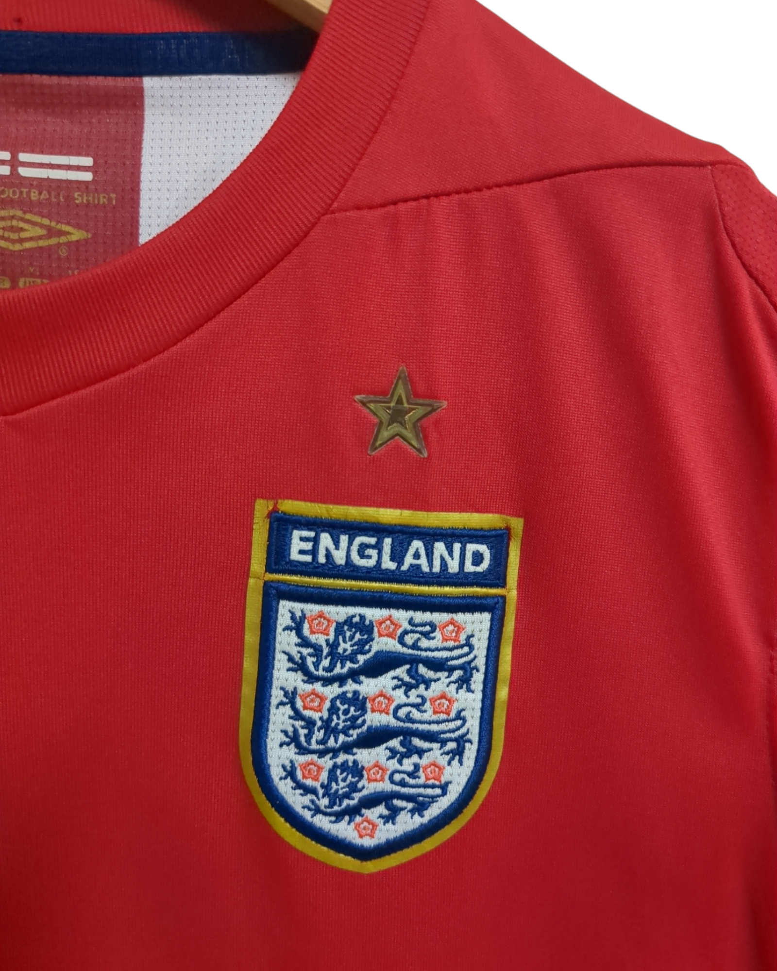 2006-08 Umbro England Away Shirt #4 Gerrard - (S)