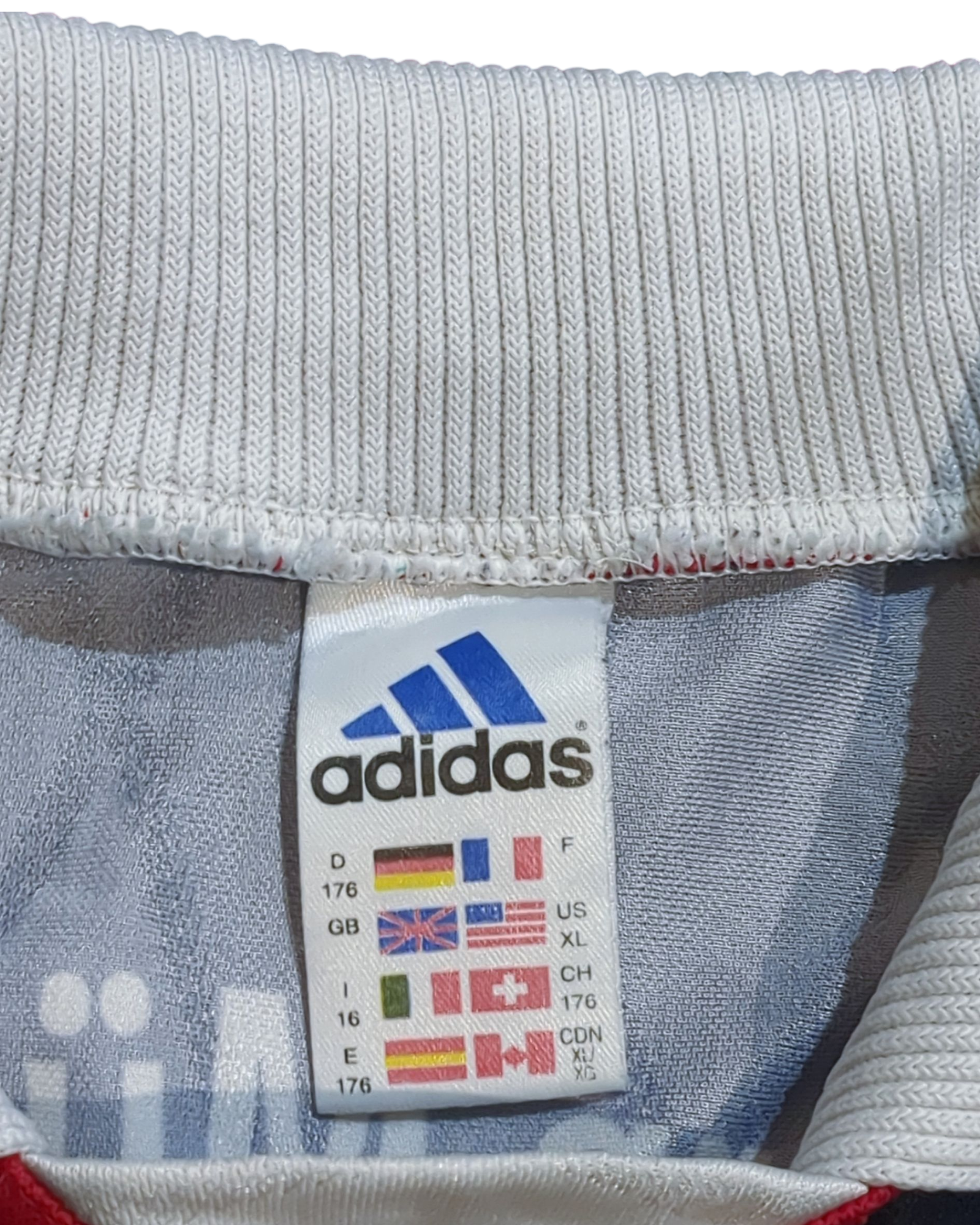 1997-99 Bayern Munich Adidas Home Shirt - (XL.Boys)